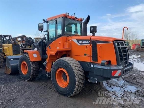 Doosan DL220-5 Pyöräkuormaajat