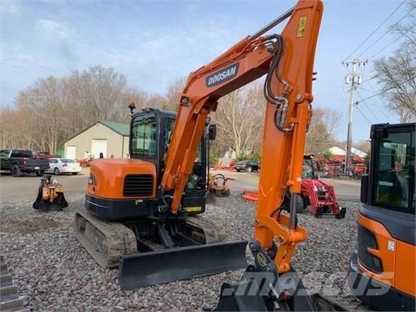 Doosan DX62R-3 Telakaivukoneet
