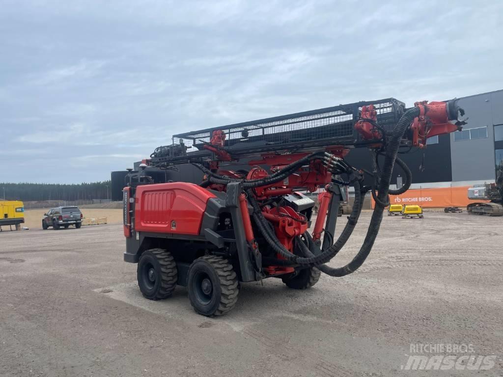 Sandvik DC300Ri Avolouhintaporauslaitteet