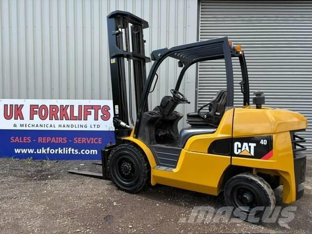 CAT DP40NT Dieseltrukit