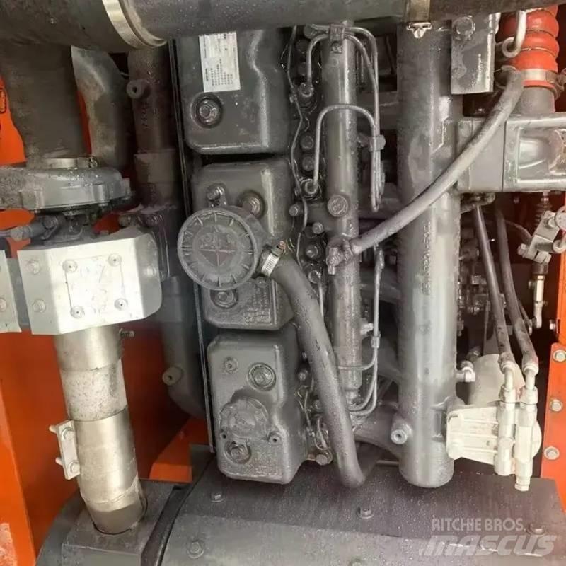 Doosan DX 300 Telakaivukoneet
