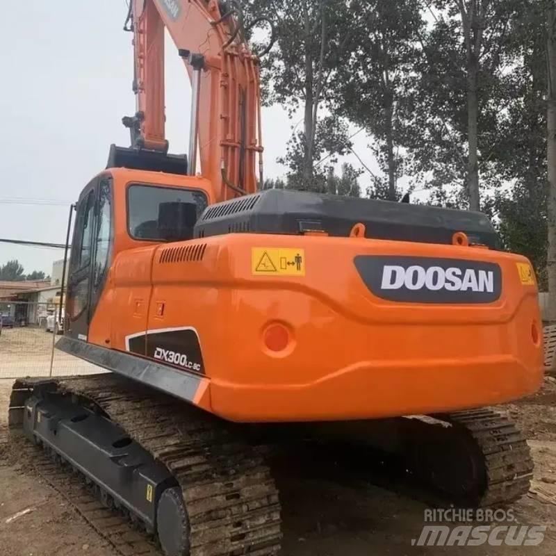 Doosan DX 300 Telakaivukoneet