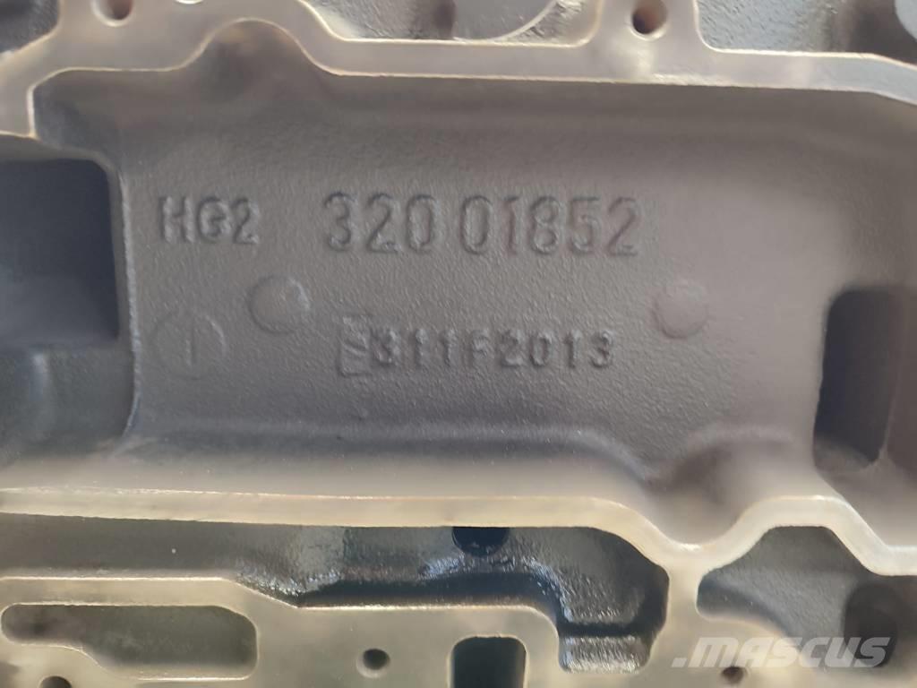 JCB 3CX engine post Moottorit