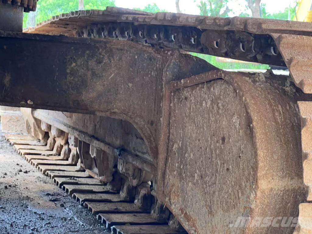 CAT 320 C Telakaivukoneet