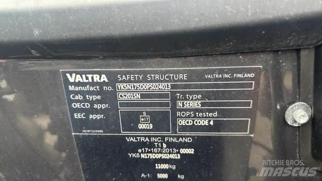 Valtra N175 Traktorit