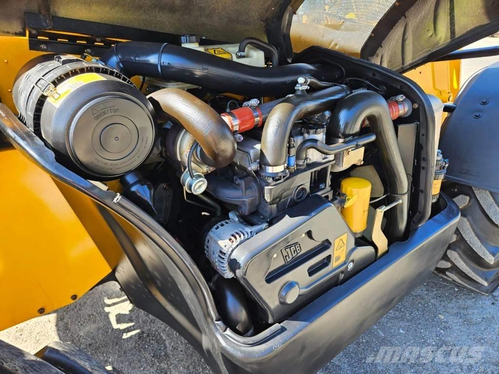 JCB 531-70 Maatalouskurottajat