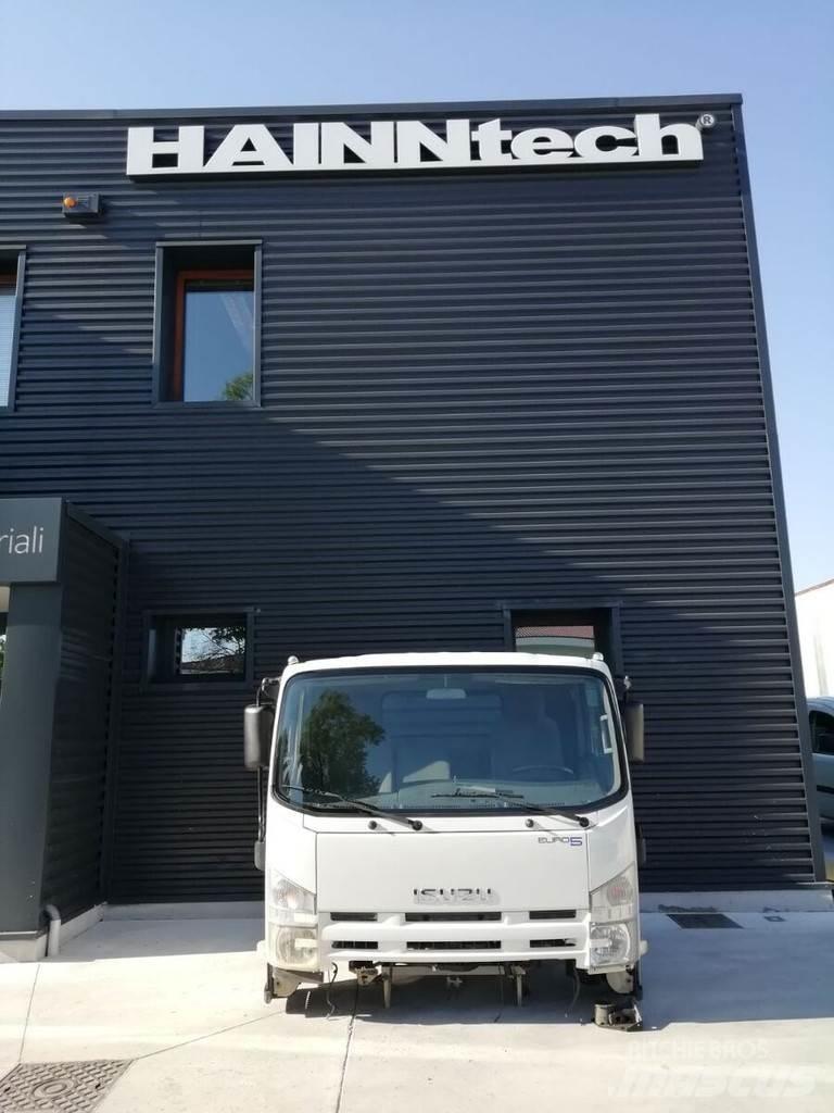 Isuzu NPR 85 "M - P - Q" Ohjaamot ja sisustat
