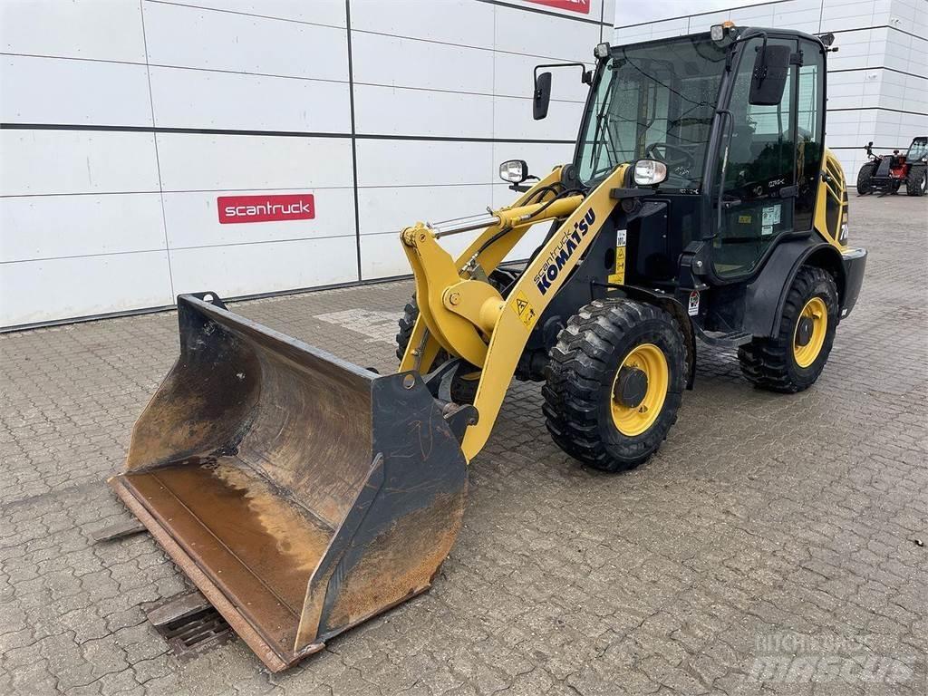 Komatsu WA70M-8EO Yleiskuormaajat