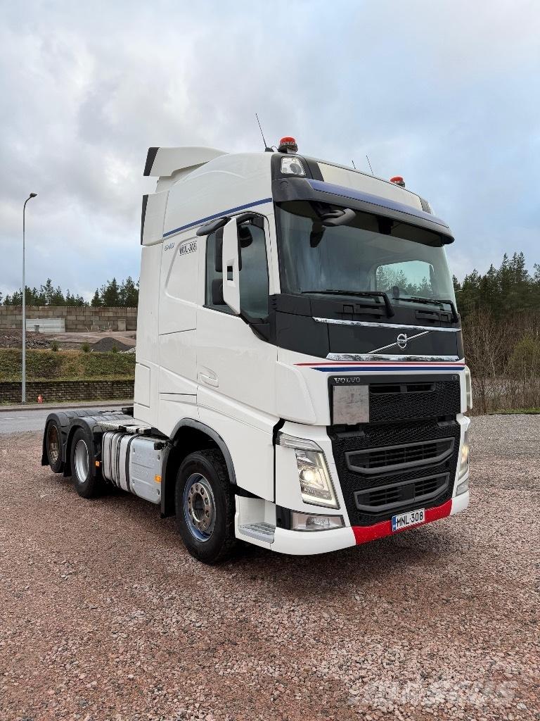 Volvo FH13 6x2 Vetopöytäautot