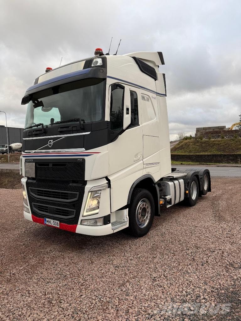 Volvo FH13 6x2 Vetopöytäautot