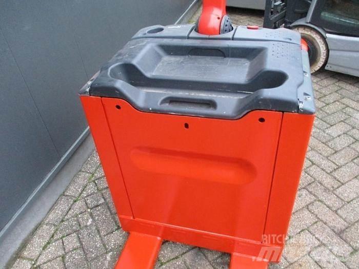 Linde T30 Lavansiirtotrukit