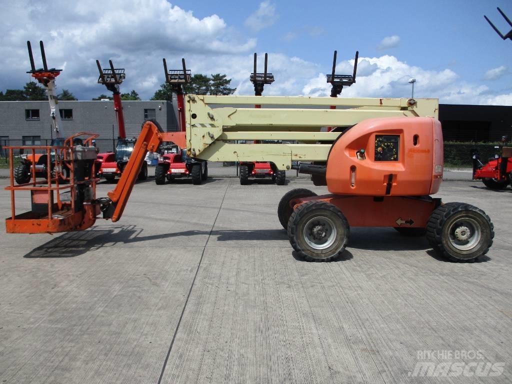 JLG 450 AJ (193) Pienikokoiset itseliikkuvat puominostimet