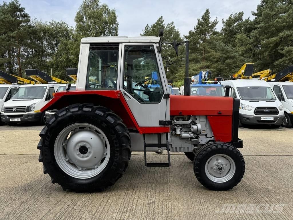 Massey Ferguson 690 Traktorit
