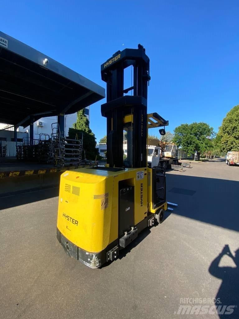 Hyster C1.0 Kapeakäytävätrukit