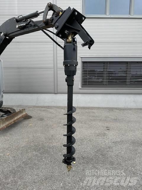  Capro EA2500 Porat
