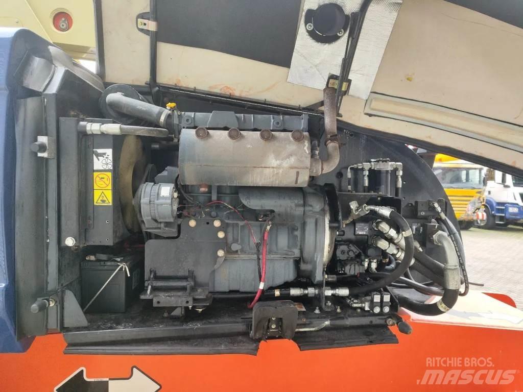 JLG 860 SJ Teleskooppipuominostimet