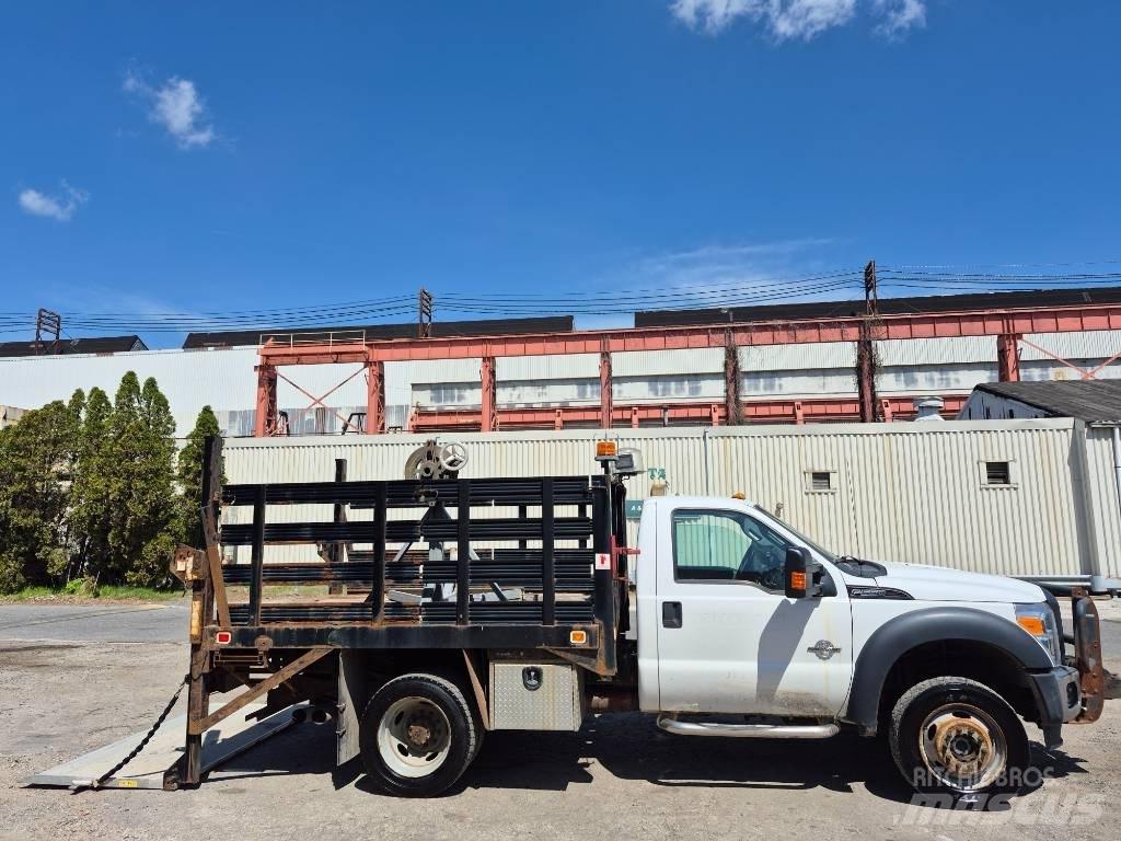 Ford F 550 Lava-autot
