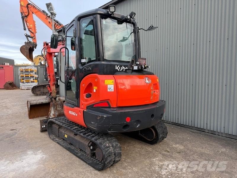 Kubota KX 042-4 Minikaivukoneet < 7t