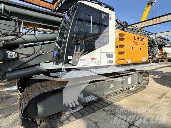 Liebherr LB30 Avolouhintaporauslaitteet