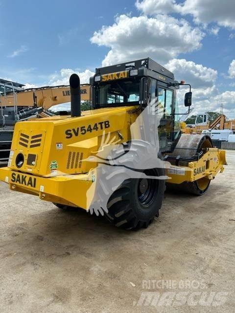 Sakai SV544TB Yksivalssijyrät
