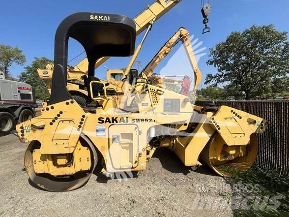 Sakai SW652 Yksivalssijyrät