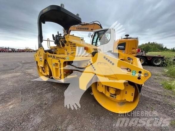 Sakai SW654ND Yksivalssijyrät
