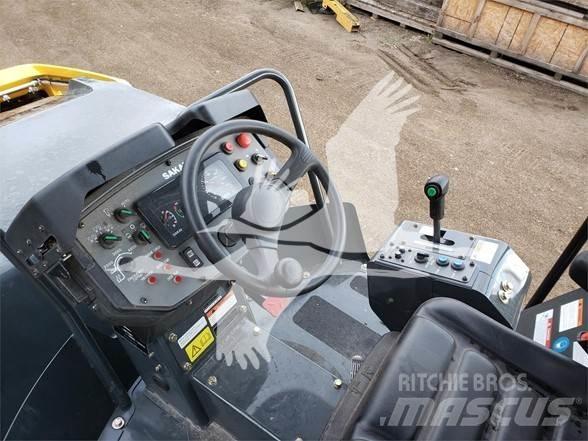 Sakai SW770ND Yksivalssijyrät