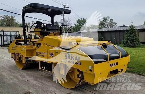 Sakai SW884ND Yksivalssijyrät
