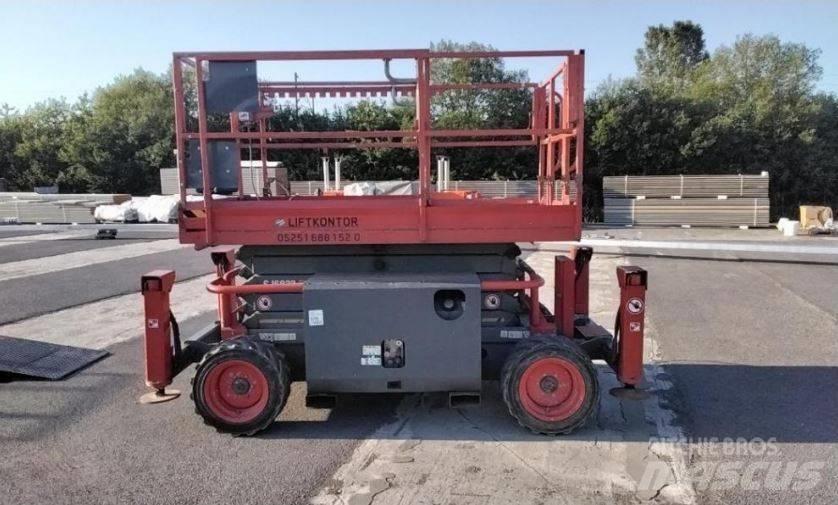 SkyJack SJ 6832 RT Saksilavat