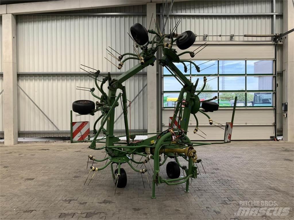Krone KW 7.70/6x7 Pöyhimet ja haravat