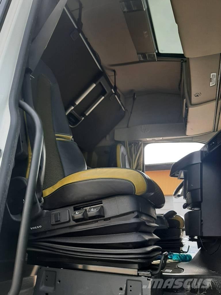 Volvo FH 16 Vetopöytäautot