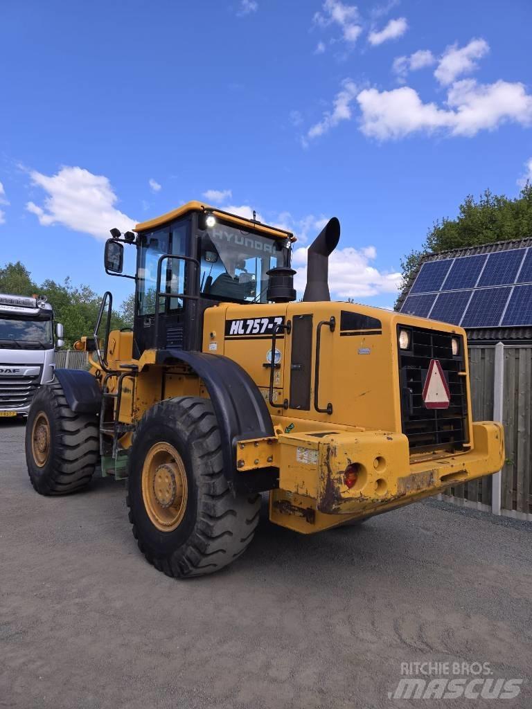 Hyundai HL 757-7 Pyöräkuormaajat