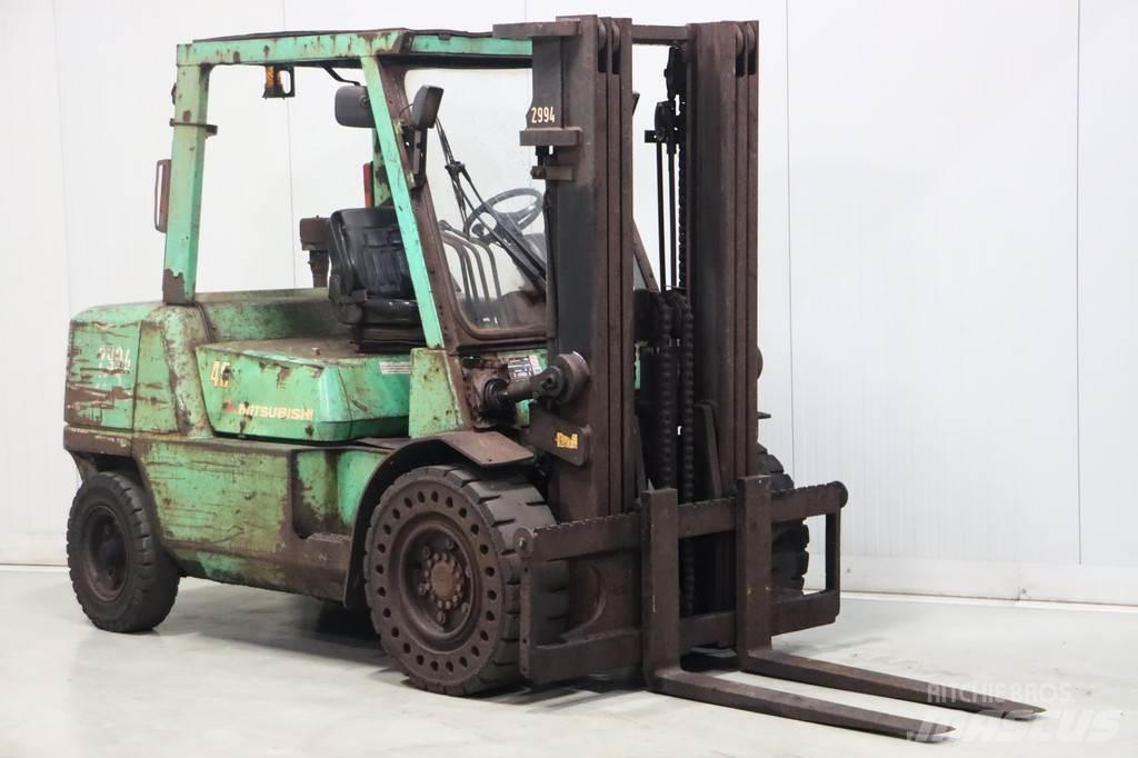 Mitsubishi FD45K2 Dieseltrukit