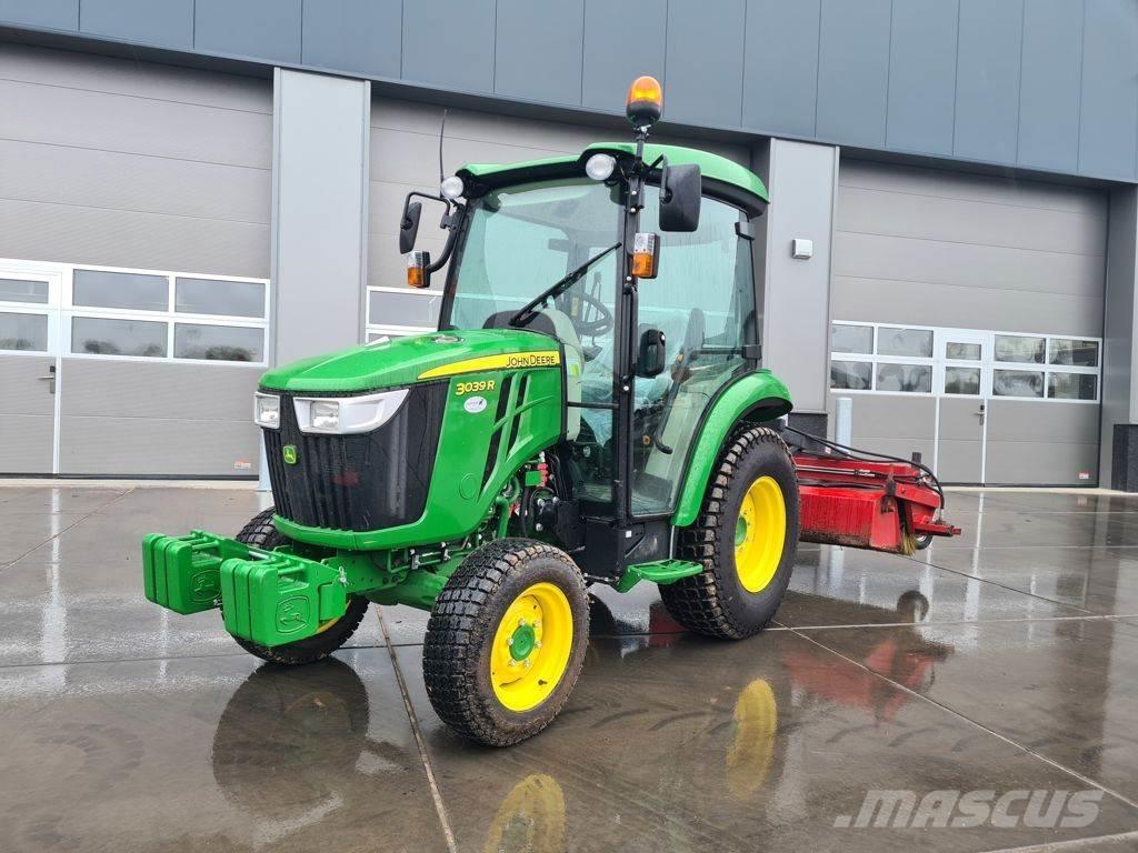 John Deere 3039R Traktorit