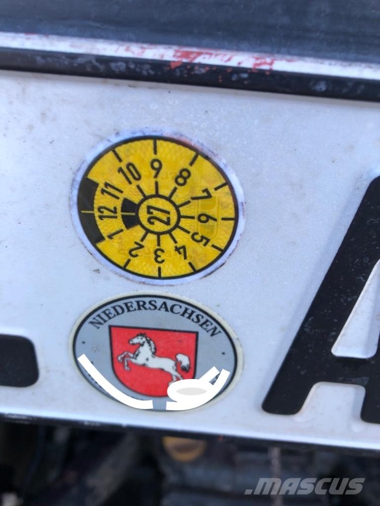 Shibaura ST 330 HST Taajamatraktorit