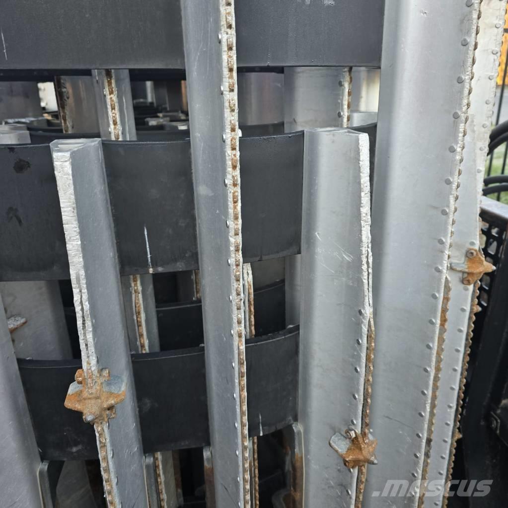 Kässbohrer PB 600 Rinnekoneet