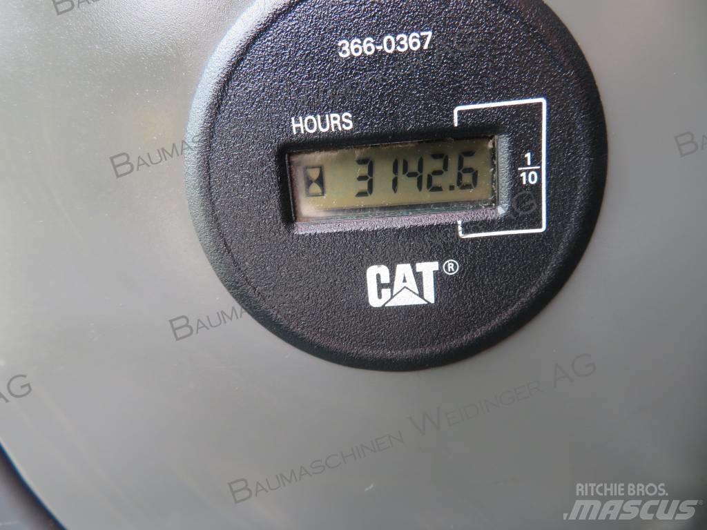 CAT 311 F LRR Telakaivukoneet