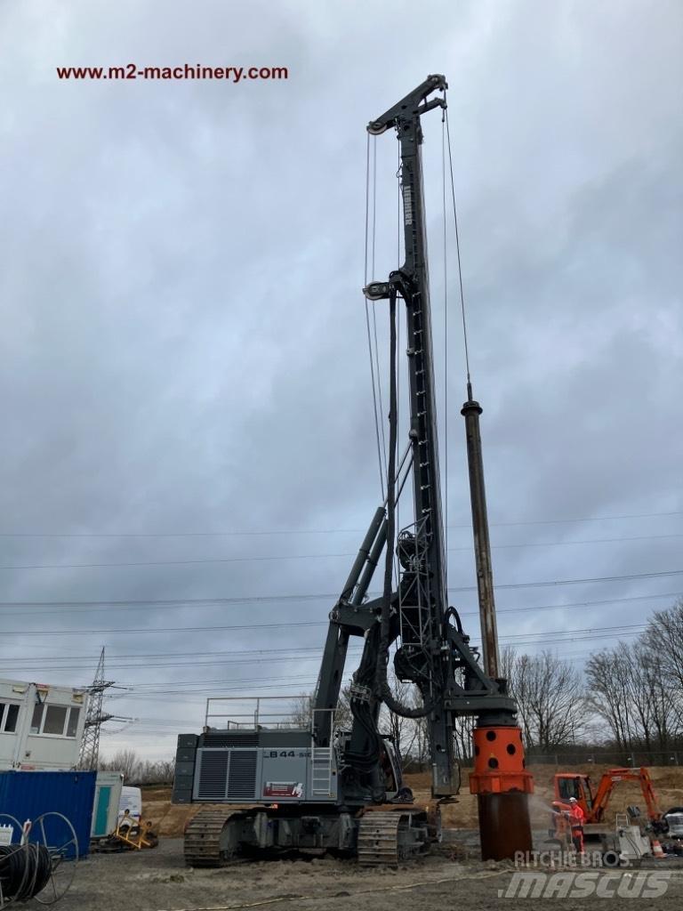 Liebherr LB 44 Raskaat porat