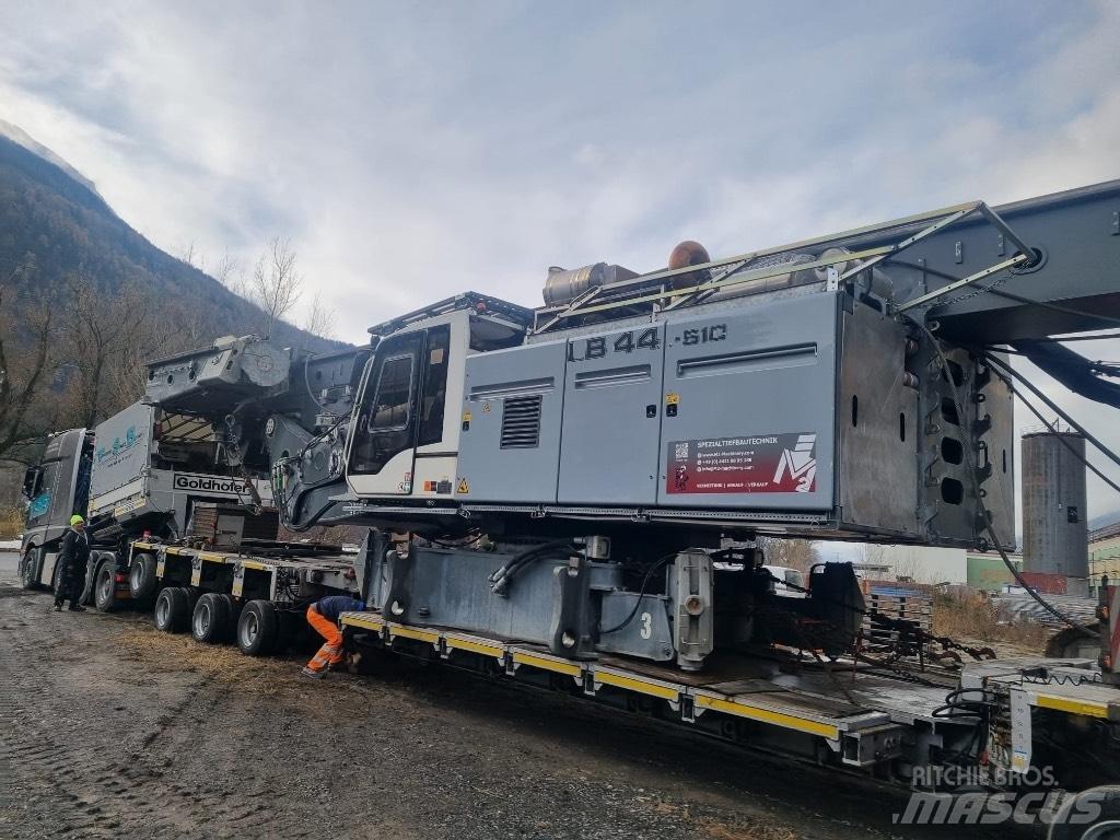 Liebherr LB 44 Raskaat porat