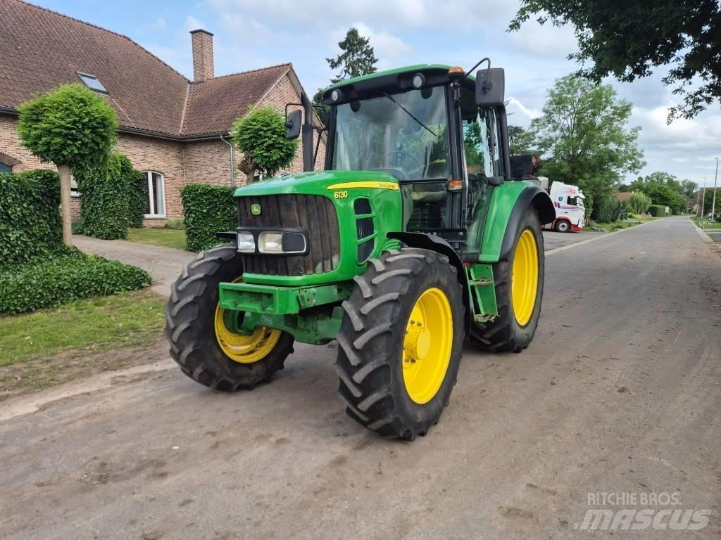 John Deere 6130 Traktorit