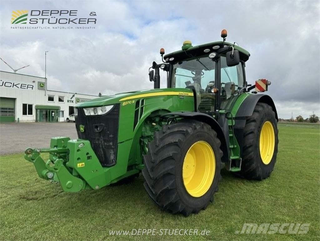 John Deere 8370R Traktorit