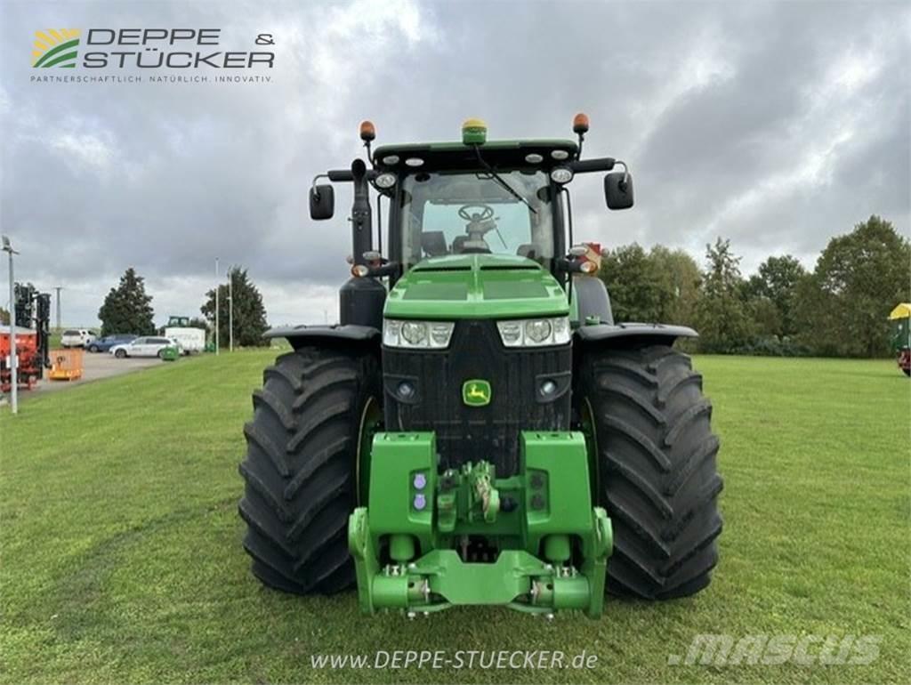 John Deere 8370R Traktorit