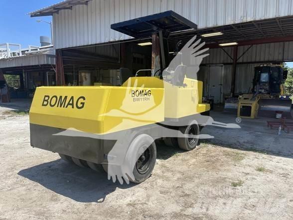 Bomag BW11RH Kumipyöräjyrät