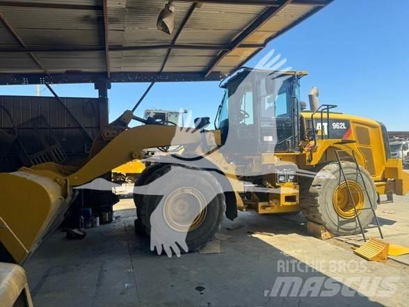 CAT 962L Pyöräkuormaajat