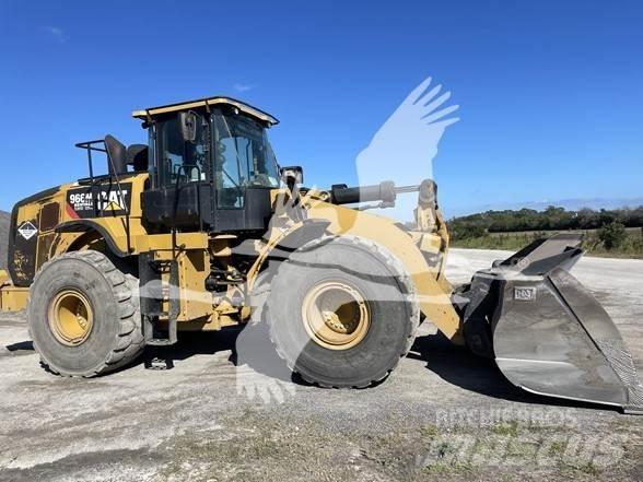 CAT 966M Pyöräkuormaajat