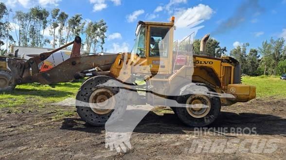 Volvo L120E Pyöräkuormaajat