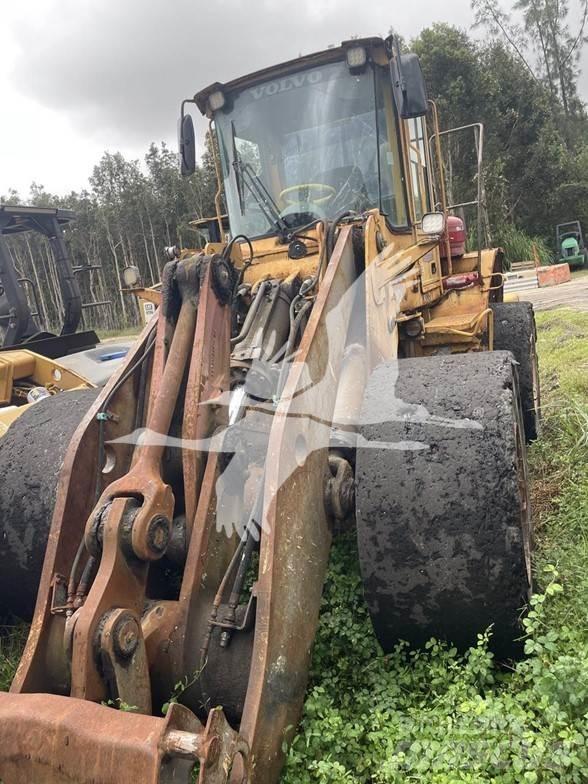 Volvo L120E Pyöräkuormaajat