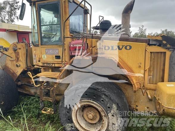 Volvo L120E Pyöräkuormaajat