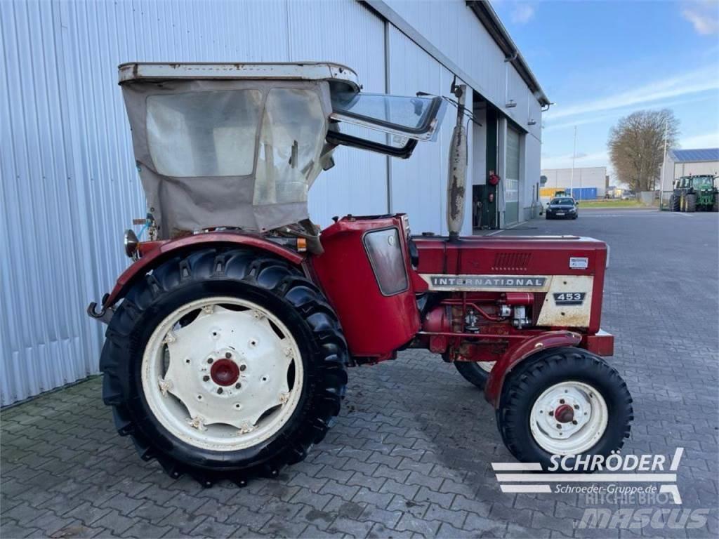 Case IH 453 Traktorit