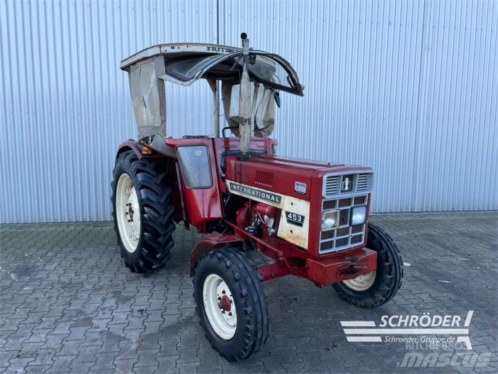 Case IH 453 Traktorit